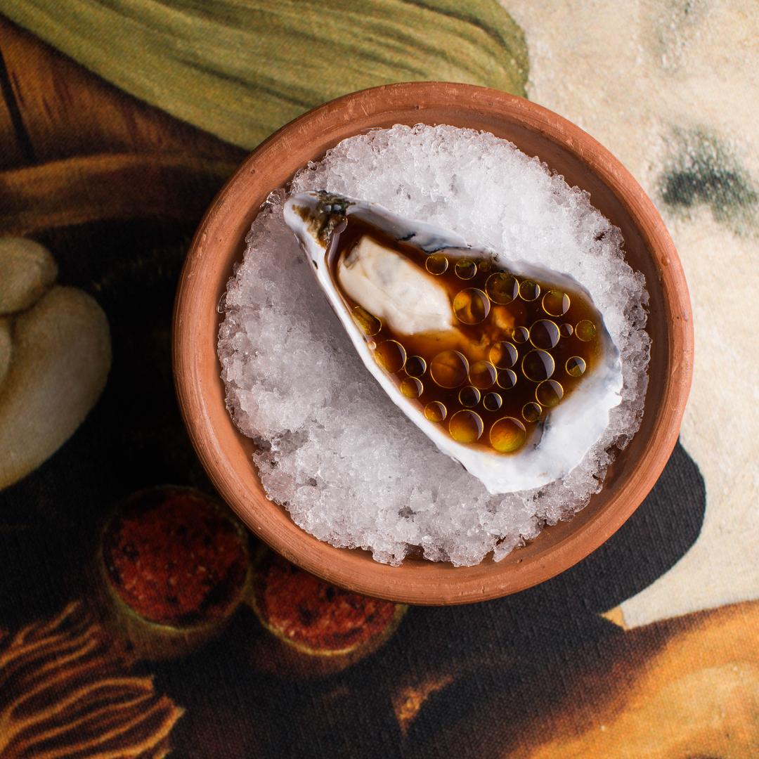 “Veneno” oysters at Metzi (© Nani Rodrigues/Metzi)