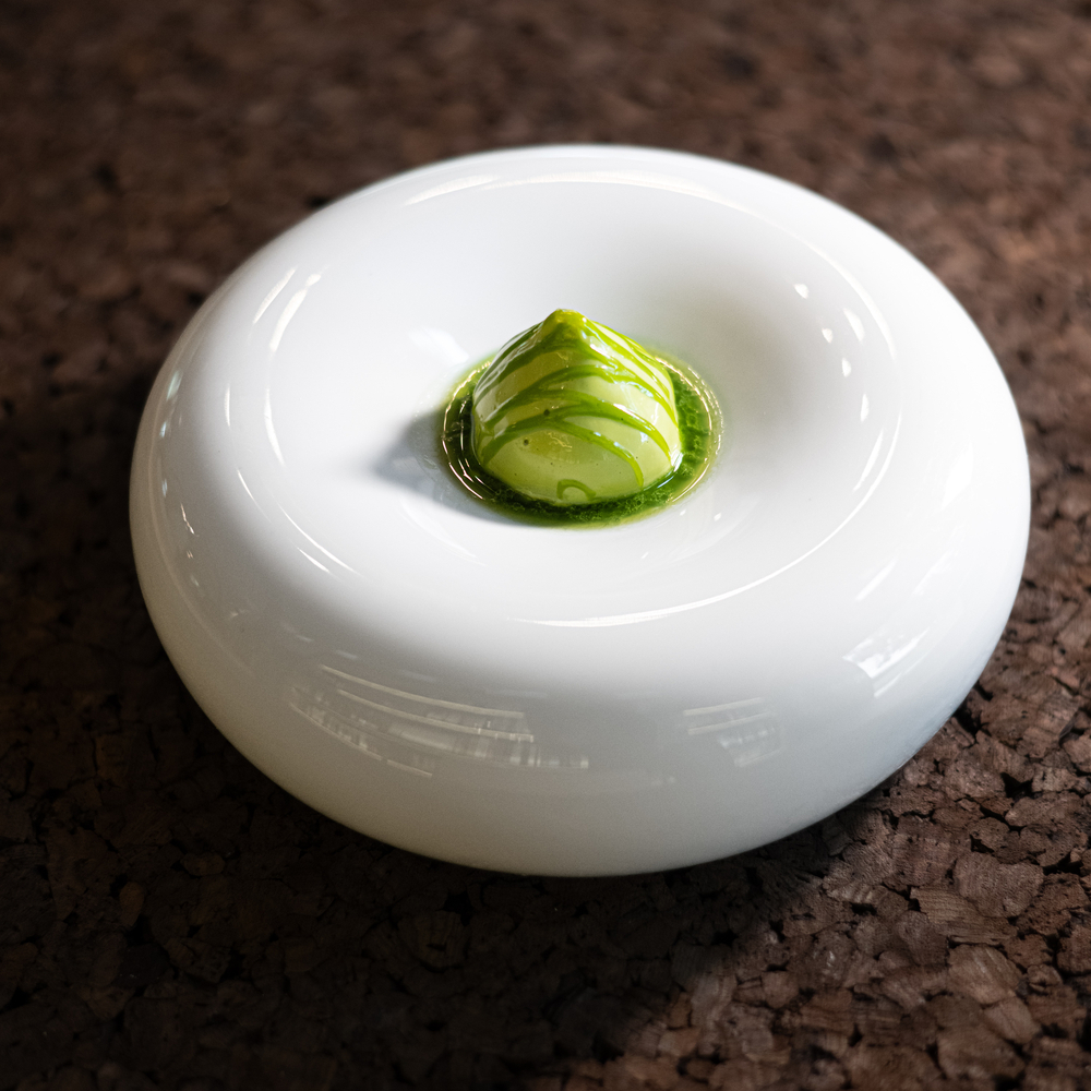 Higo "Coll de Dama" de Alguaire, con King Crab y aceite elaborado con hoja de higuera © Alexandra Balaguer/La Boscana