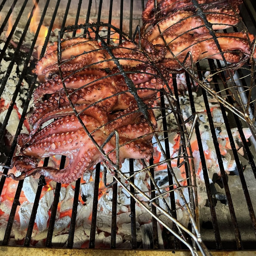 Pulpos de roca a la brasa © Arteaga Landetxea
